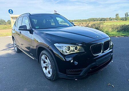 BMW X1 xDrive18d Sport Line/Top Zustand