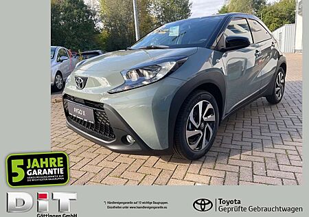 Toyota Aygo 1.0 Teamplayer ACC+Navi+SHZ+Fernlichtass.
