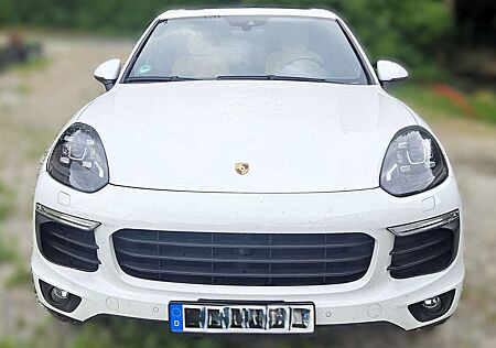 Porsche Cayenne S E-Hybrid Platinum Edition