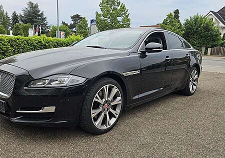 Jaguar XJ Premium Luxury