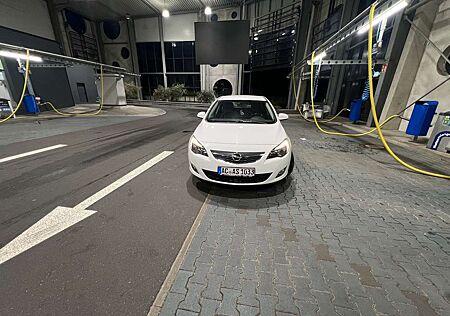Opel Astra Sport