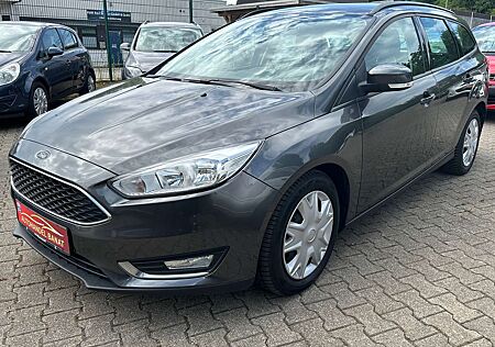 Ford Focus Business WENIG KM TÜV NEU