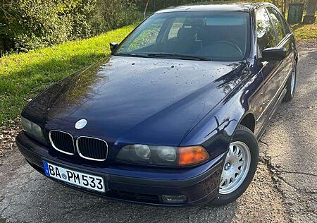 BMW 528