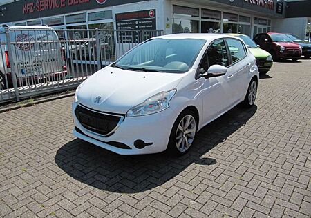Peugeot 208 Active. Alu, Klima, Top