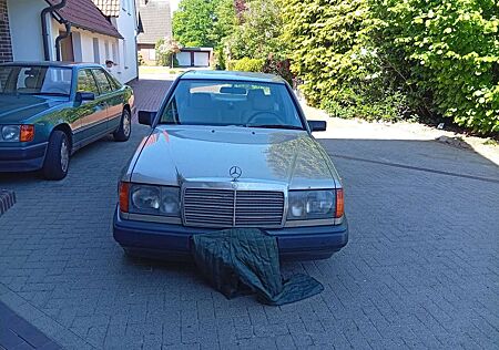 Mercedes-Benz 250