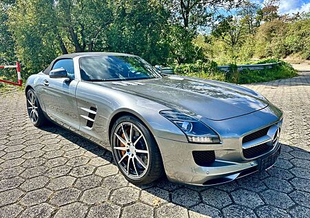 Mercedes-Benz SLS AMG 6.2 V8 Roadster *1.HAND/DEUTSCH/PERFEKT!