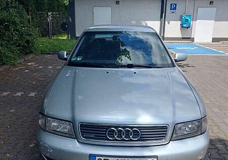 Audi A4 1.8 quattro