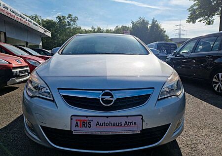 Opel Astra J Lim. 5-trg. Selection