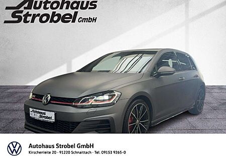 VW Golf GTI Volkswagen Golf VII GTI TCR 2.0 TSI DSG ACC AKRAPOVIC Navi