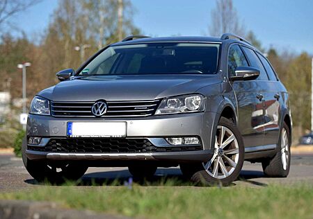 VW Passat Alltrack Volkswagen 2.0 TDI 4Motion BlueMotion Tec