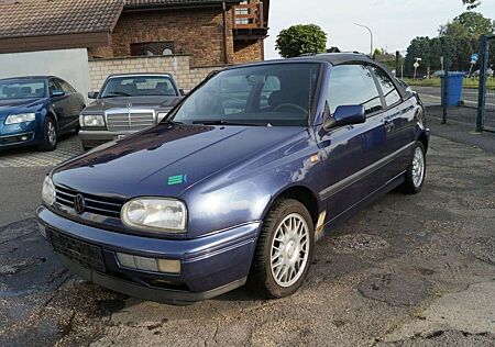 VW Golf Volkswagen Cabriolet 1,8 Pink Floyd bald Oldtimer