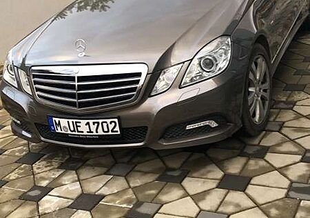 Mercedes-Benz E 350 CDI DPF BlueEFFICIENCY 7G-TRONIC Avantgarde