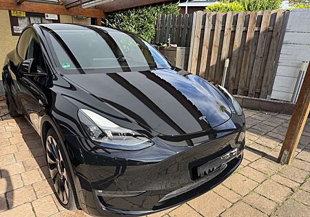 Tesla Model Y Performance Dual Motor AWD, AHK, USS