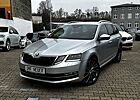 Skoda Octavia Combi L&K 4x4 DSG*Leder*LED*Navi*ACC*1.H