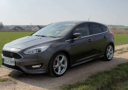 Ford Focus 1.5 EcoBoost St-Line 182 Ps
