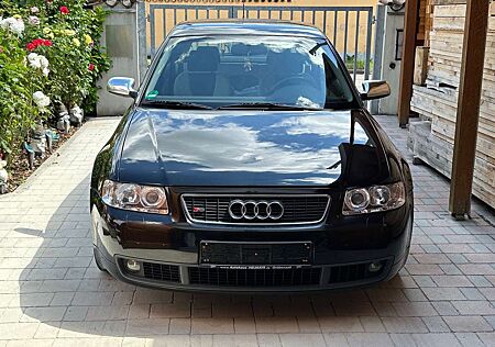 Audi S3 1.8 T quattro