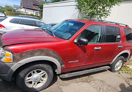 Ford Explorer XLS 4.0 AWD US Model