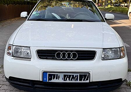 Audi A3 1.6 Ambiente