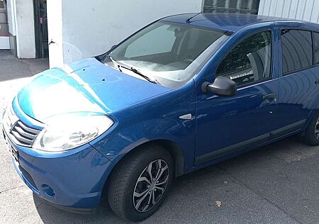 Dacia Sandero Klima,Tüv 11/26,eFh,Neuteile, 1 Jahr Garantie