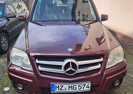 Mercedes-Benz GLK 320 CDI DPF 4Matic 7G-TRONIC Edition 1