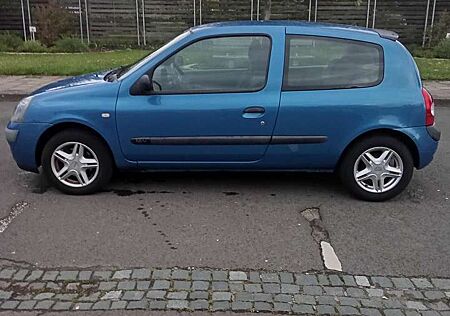 Renault Clio 1.2 16V Confort Privilege