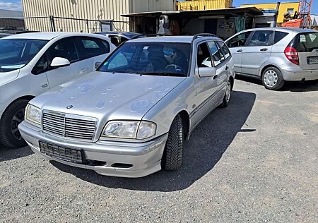 Mercedes-Benz C 200 T Kompressor Classic