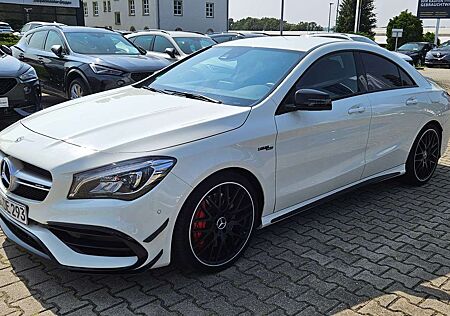 Mercedes-Benz CLA 45 AMG AMG CLA 45 4Matic AMG Speedshift DCT 7G