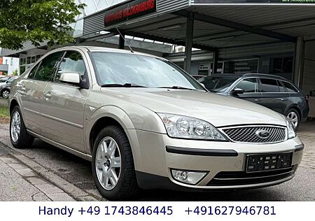 Ford Mondeo Lim. Ghia 2.5i V6/SHZ/PDC/Sehr gepflegt