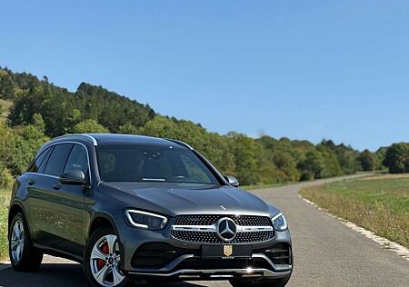Mercedes-Benz GLC 300 d 4Matic/AMG/LED/Pano/Digital/AHK/Kamera