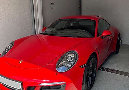 Porsche 991 Carrera GTS