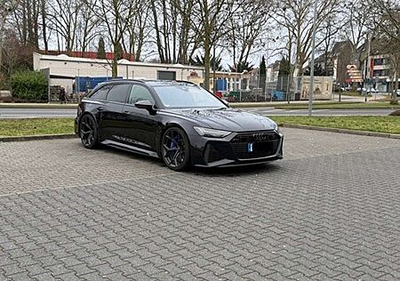 Audi RS6 Avant 4.0 performance 1Hd. MWST Keramik 305KM