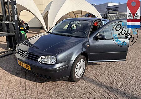 VW Golf Volkswagen 1.6-16V Trendline klima