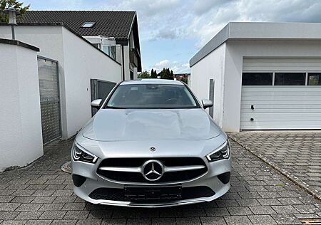 Mercedes-Benz CLA 220 d Coupé Progressive -LED-AUTOMA-NAVI-