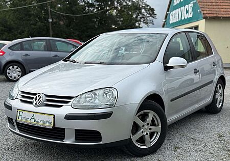 VW Golf Volkswagen 1.6 Comfortline /KLIMAAUT/SITZHZG/HU 10.26