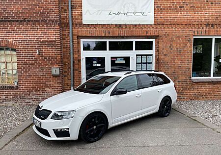 Skoda Octavia Combi RS TDI LEDER+NAVI+Xenon Black Pake