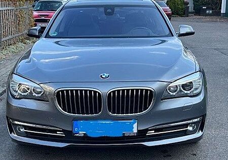 BMW 750d 750 +xDrive+BluePerformance