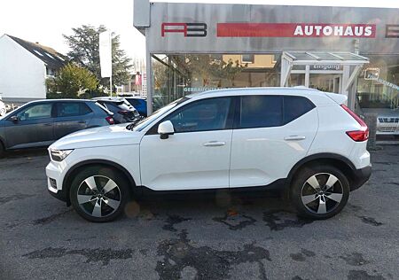 Volvo XC 40 XC40 Momentum AWD Automatik