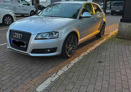 Audi A3 1.4 TFSI S line Sportpaket (plus)