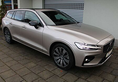 Volvo V60 B4 B DKG Plus Dark LED Navigation Leder Panorama B