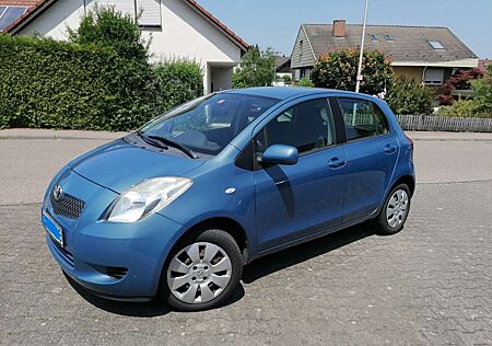 Toyota Yaris 1.3 Sol