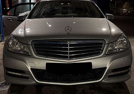 Mercedes-Benz C 180 - Gepflegte Limousine