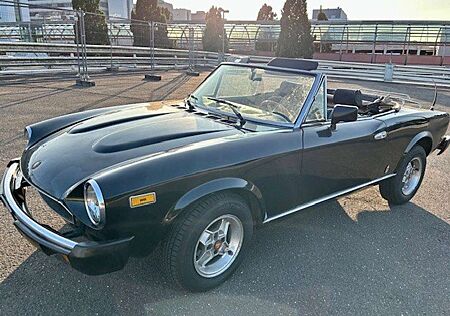 Fiat 124 Spider