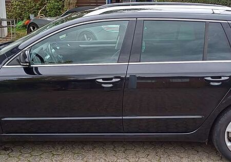 Skoda Superb II Combi Diesel Combi 2.0 TDI DSG Exklusive