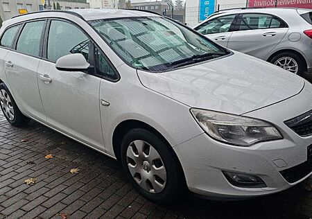 Opel Astra J Sports Tourer Selection
