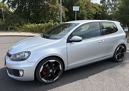 VW Golf GTI Volkswagen 2.0