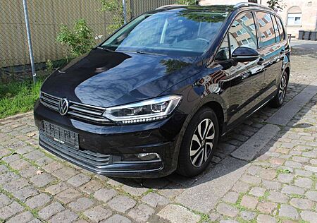 VW Touran Volkswagen 2.0 Active 7 Sitzer AHK Navi Pro