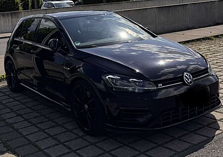 VW Golf R Volkswagen