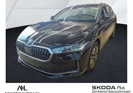 Skoda Superb Combi 2.0 TDI Selection DSG Navi AHK LED