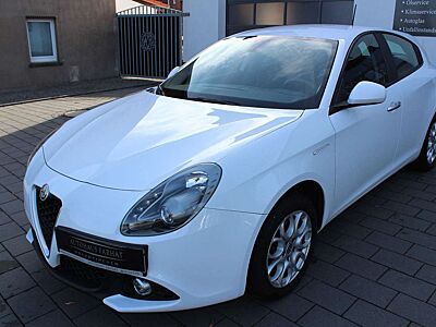 Alfa Romeo Giulietta Super (GANZJAHRESREIFEN)