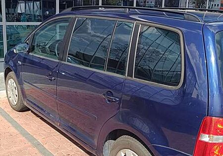 VW Touran Volkswagen 2.0 TDI Highline